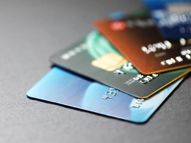 स्टूडेंट क्रेडिट कार्ड के बारे में जानें फायदे की बात, ऑनलाइन अप्लाई का तरीका भी देखें